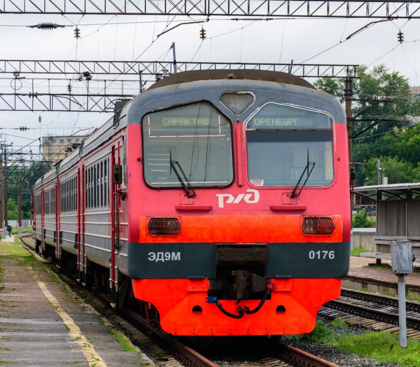 Электропоезд эд 9 м