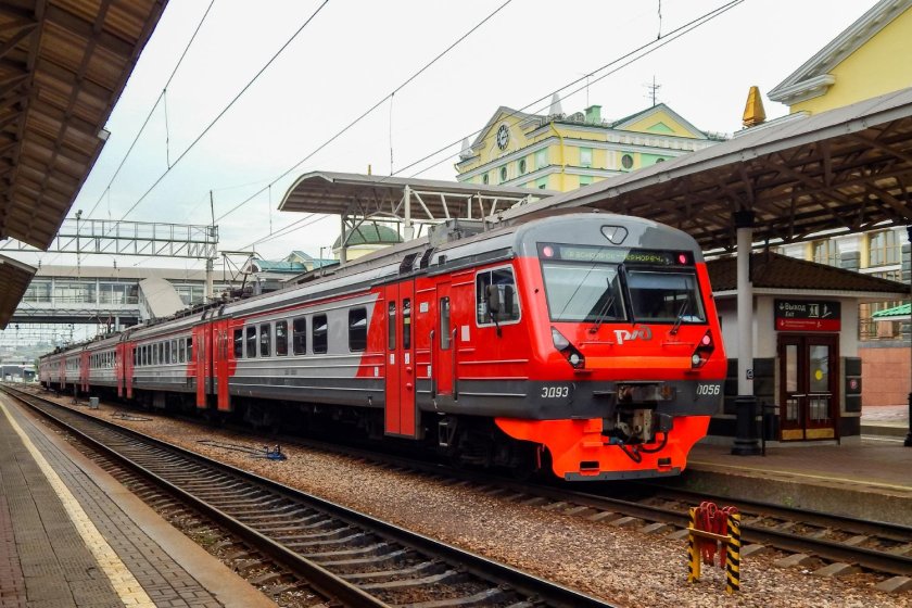 Электропоезд эд9э казань