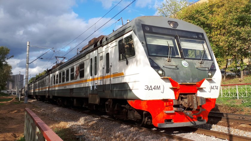 Электропоезд эд4м