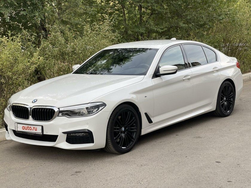 БМВ 5 2017