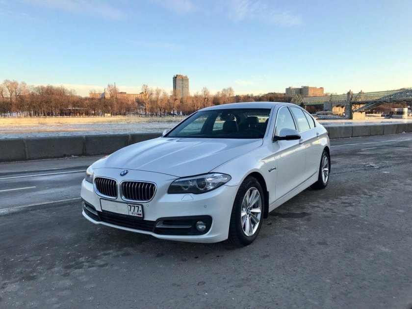 BMW 5 2013 белая
