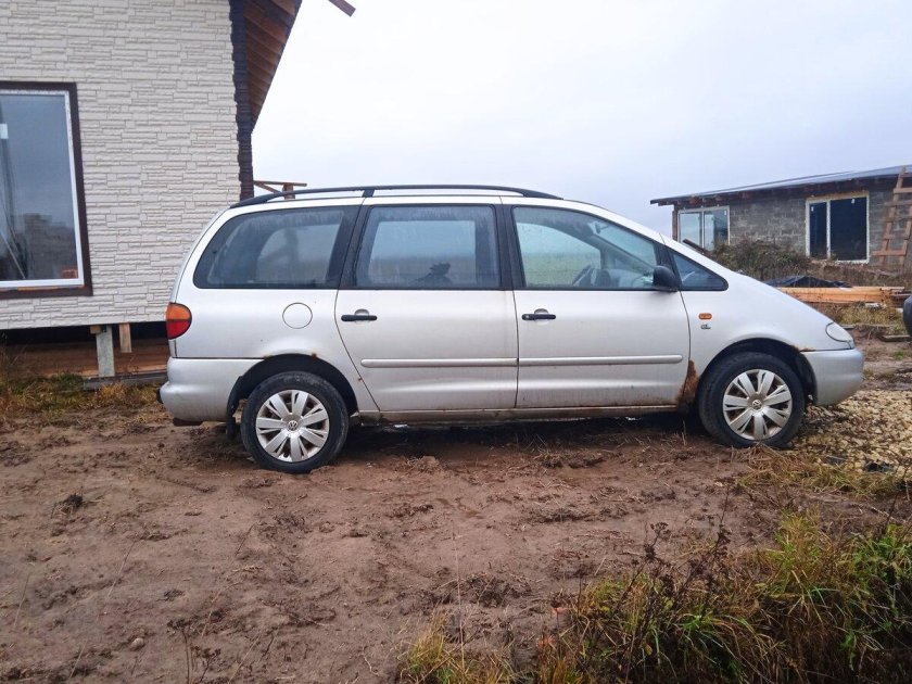 Volkswagen sharan 1