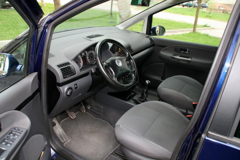 Фольксваген Шаран 2005 салон