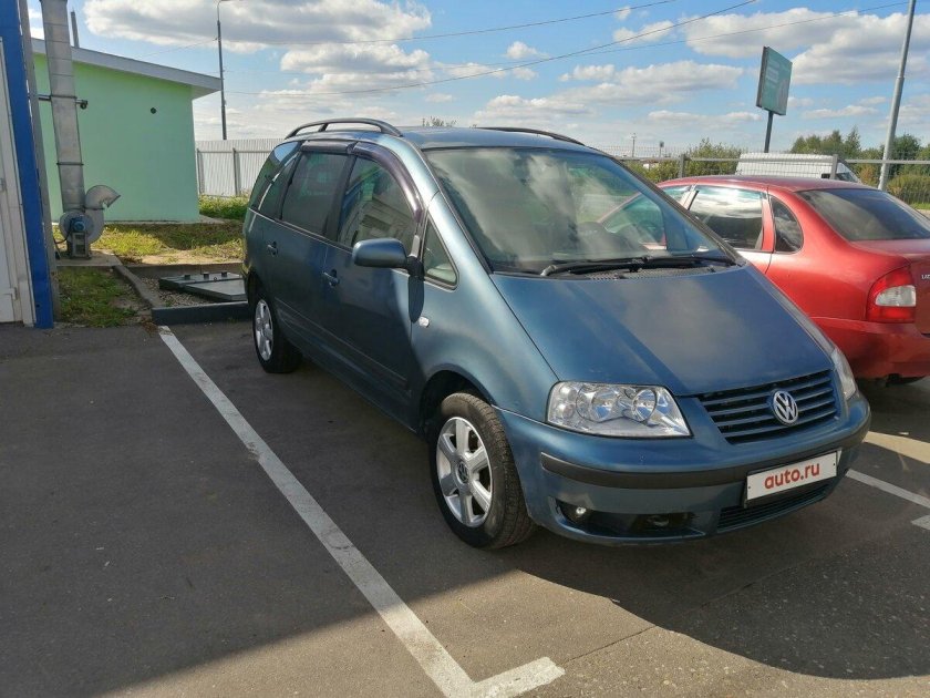 Volkswagen Sharan i Рестайлинг 2001