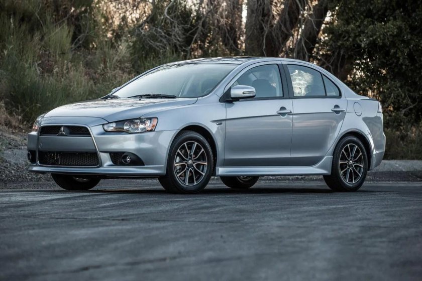 Mitsubishi Lancer 2015