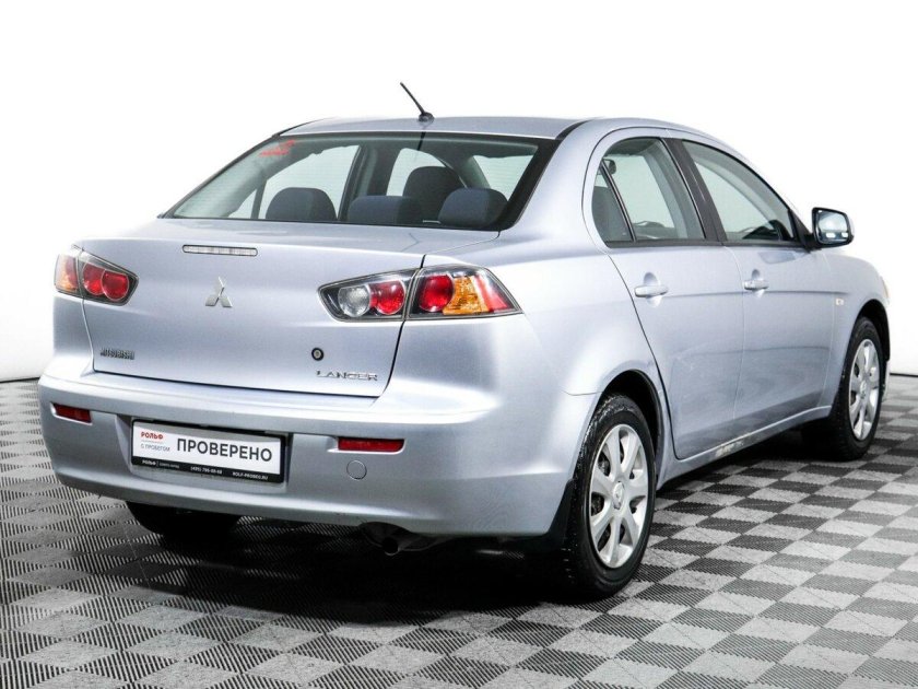 Митсубиси лансер x