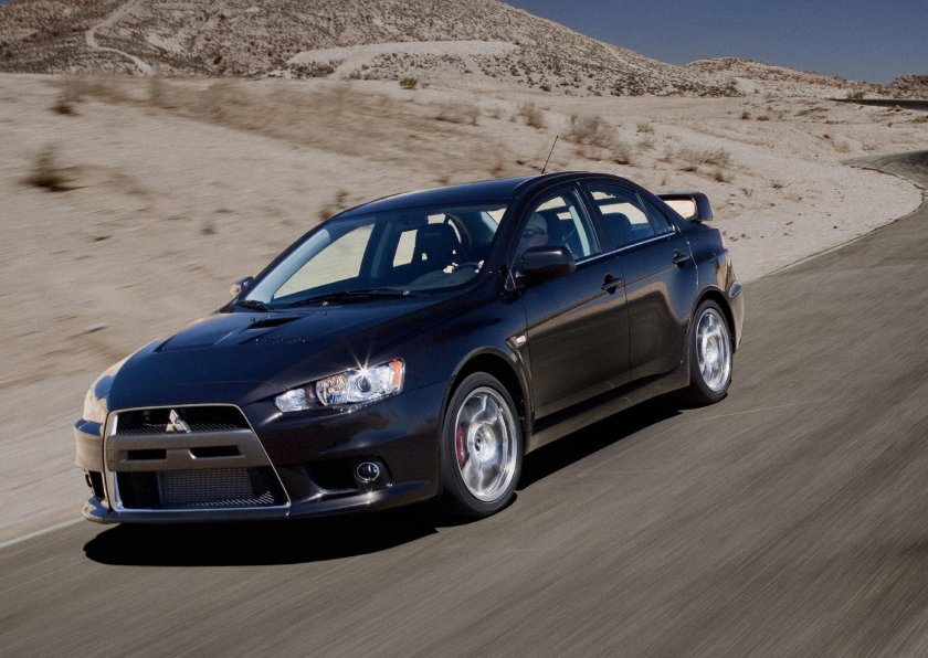 Митсубиси Лансер 2015