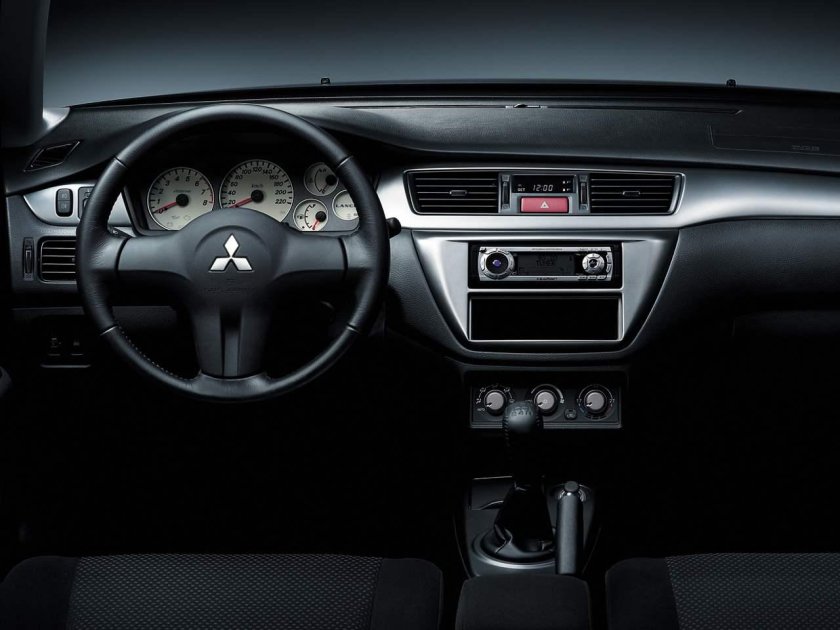 Mitsubishi Lancer 9