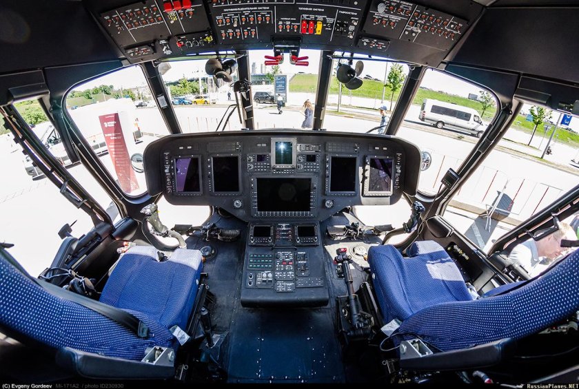 Кабина вертолета ми-171а2