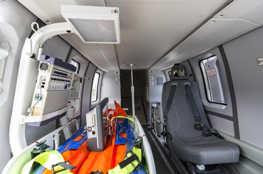 Санитарный вертолет Ансат кабина