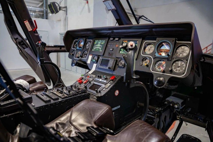 Ансат кабина