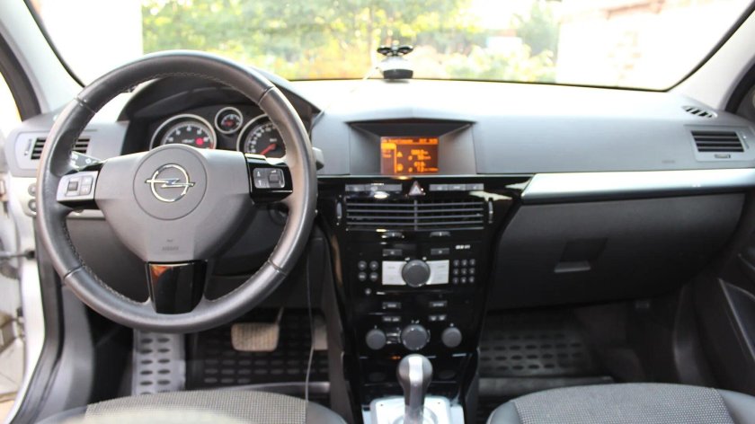 Опель Астра 1.6 робот