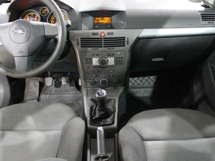 Opel Astra h 2007 салон