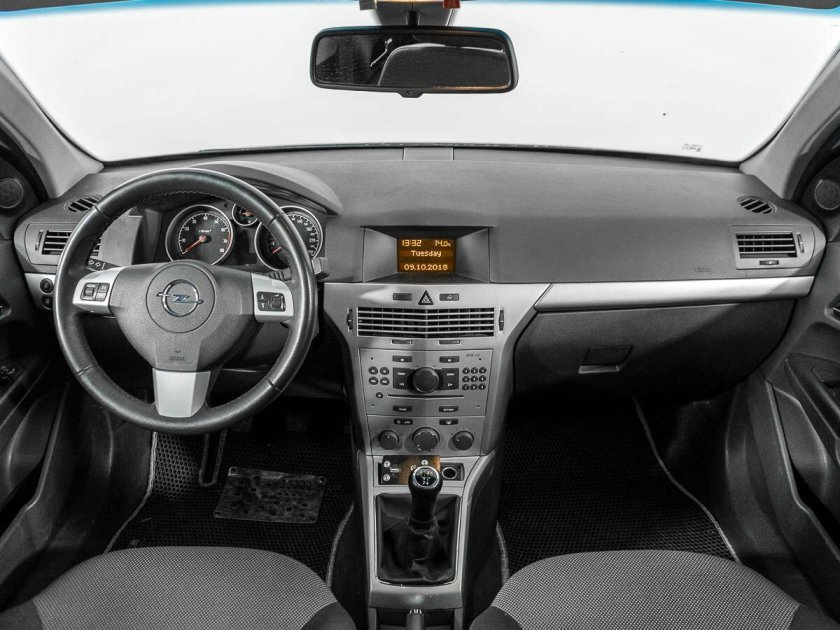 Opel Astra h 2008 салон