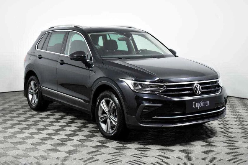 Фольксваген Тигуан 2021 черный