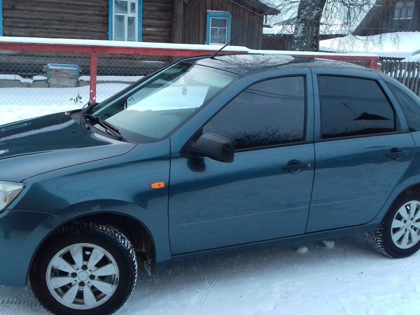 Лада Гранта 2006 серо синий