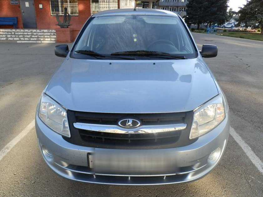 Лада Гранта седан 2012 голубой