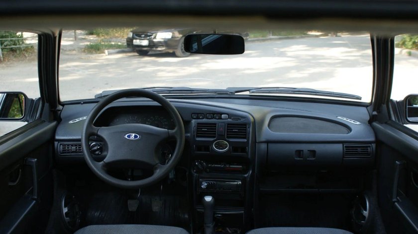 Лада ВАЗ 2113 салон