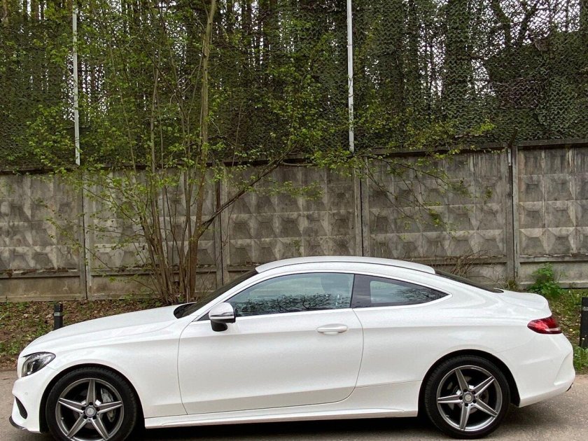 Mercedes benz c class coupe