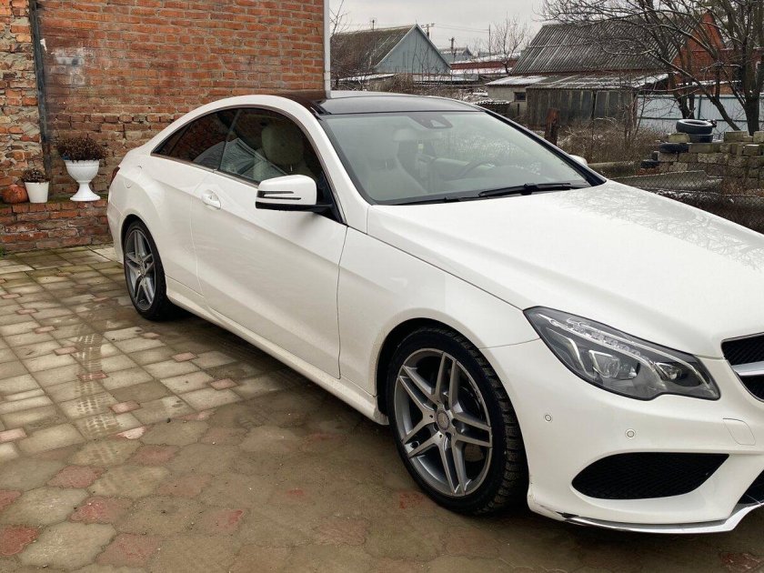 Мерседес бенц е200 купе