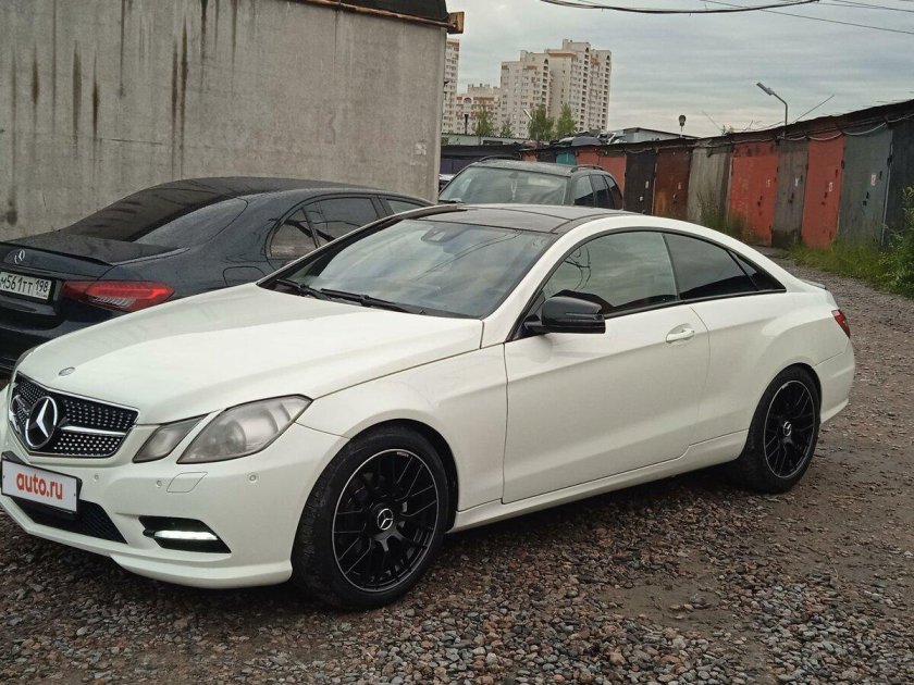 Мерседес w212 купе c207