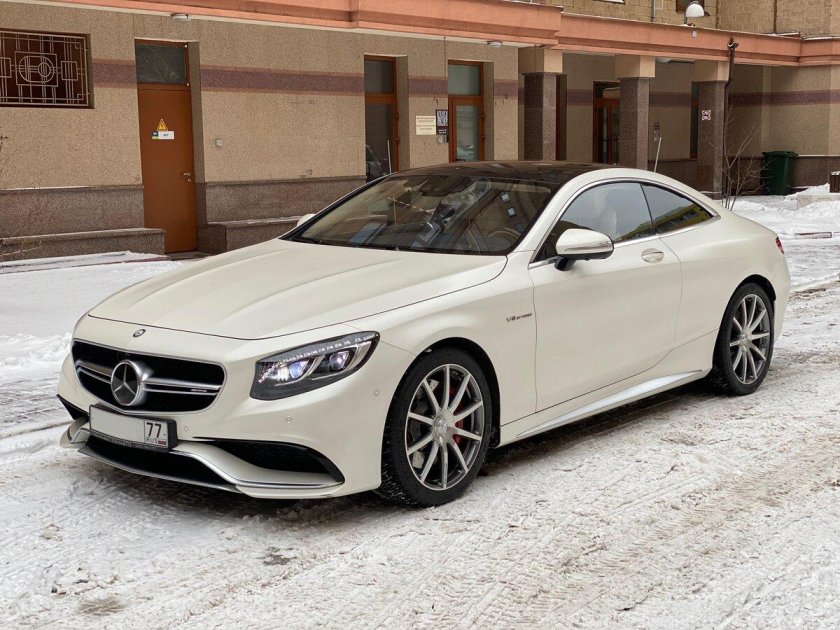 Белый Мерседес s63