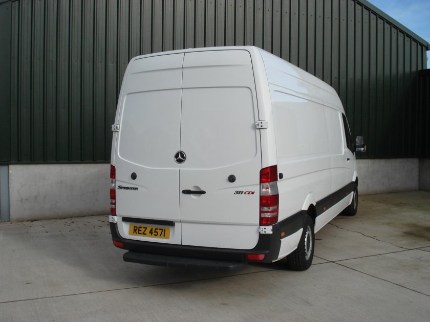 Mercedes-Benz Sprinter Classic 311