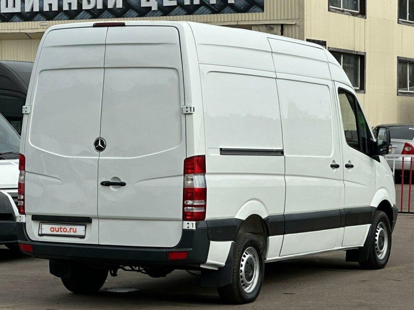 Мерседес спринтер цельнометаллический фургон