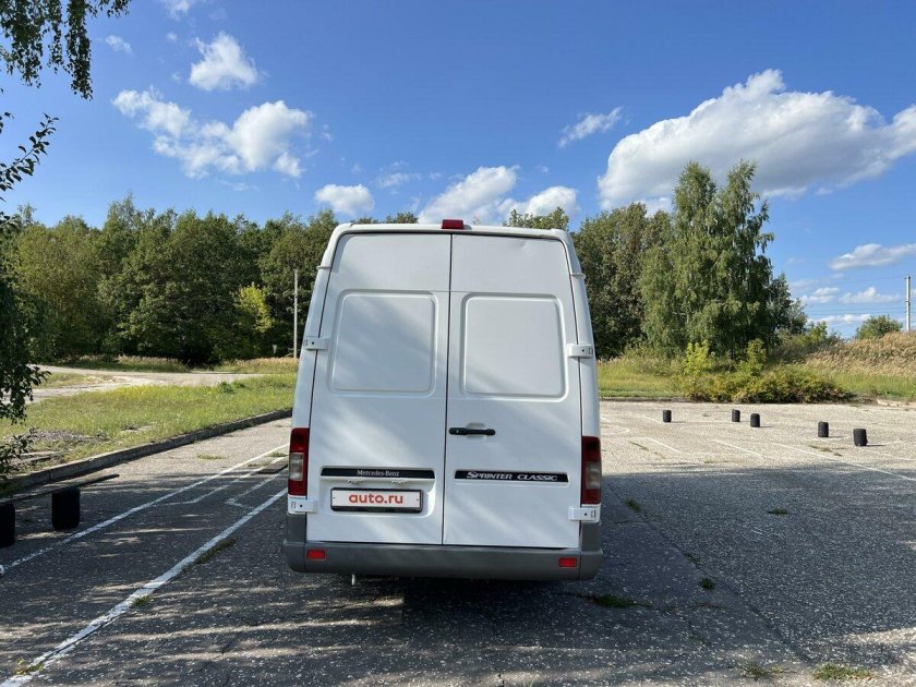 Мерседес спринтер цельнометаллический фургон