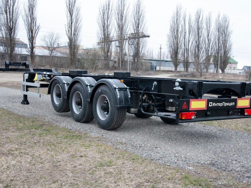 Контейнеровоз авто