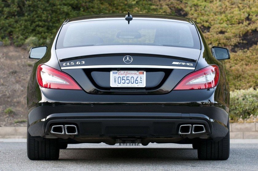 Mercedes CLS 63 сзади