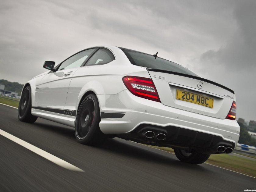 Mercedes Benz c63 AMG Coupe