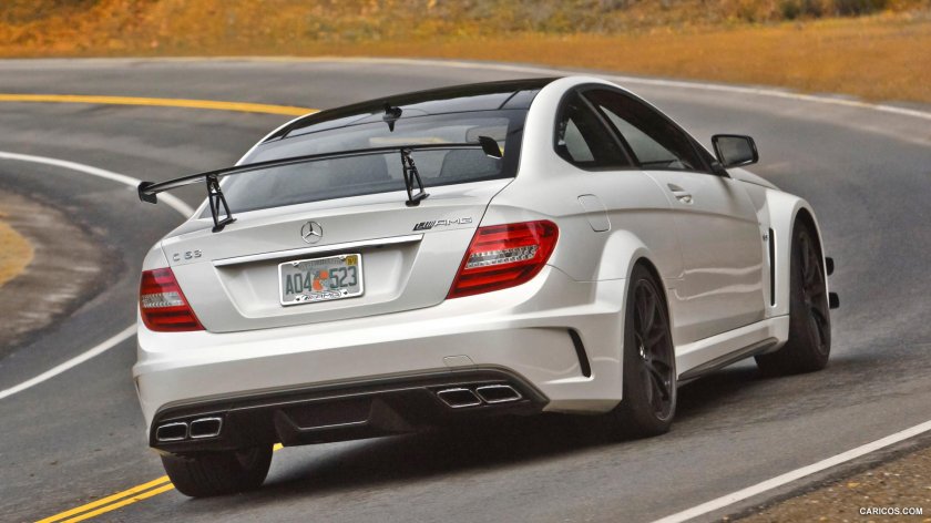Мерседес-Бенц c63 AMG