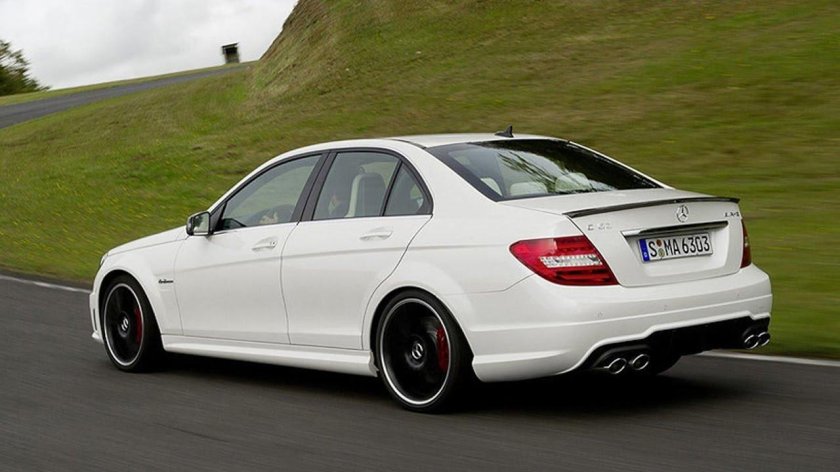 Мерседес бенц ц63 амг