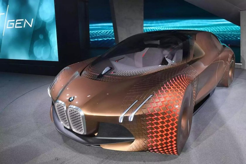 BMW next 100