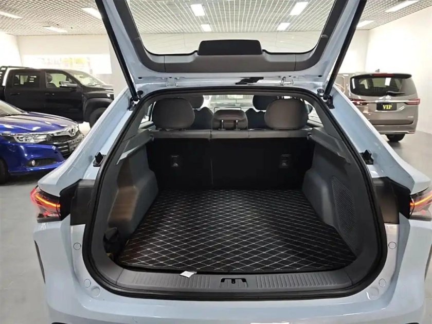 Changan автомобиль