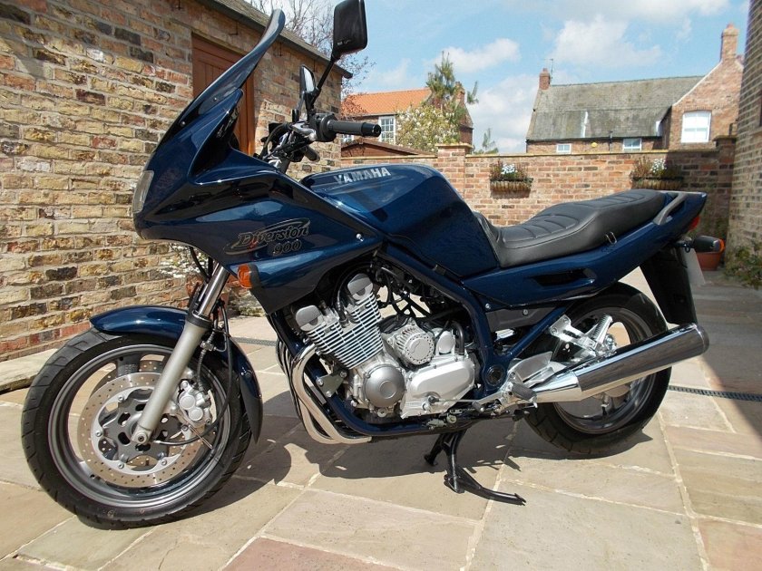 Yamaha XJ 900 diversion