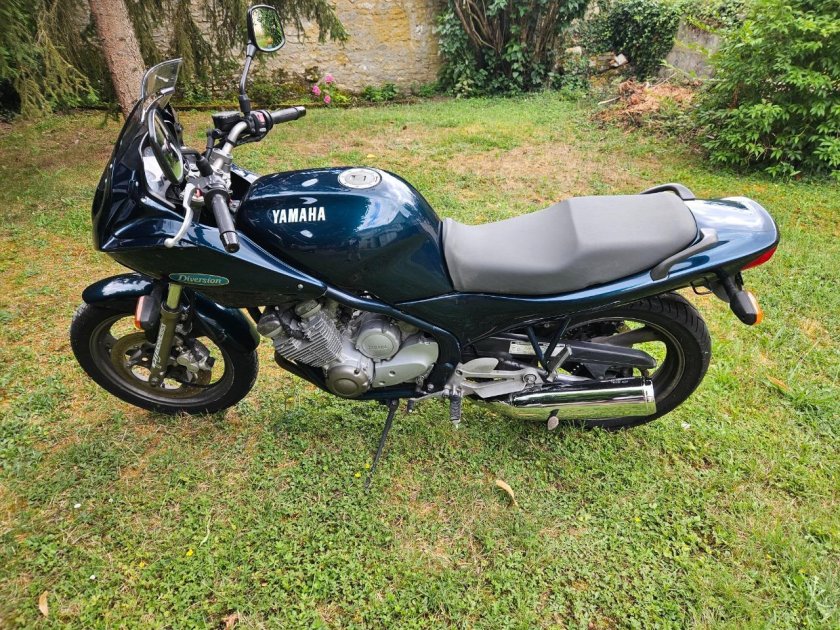 Ямаха диверсия 400