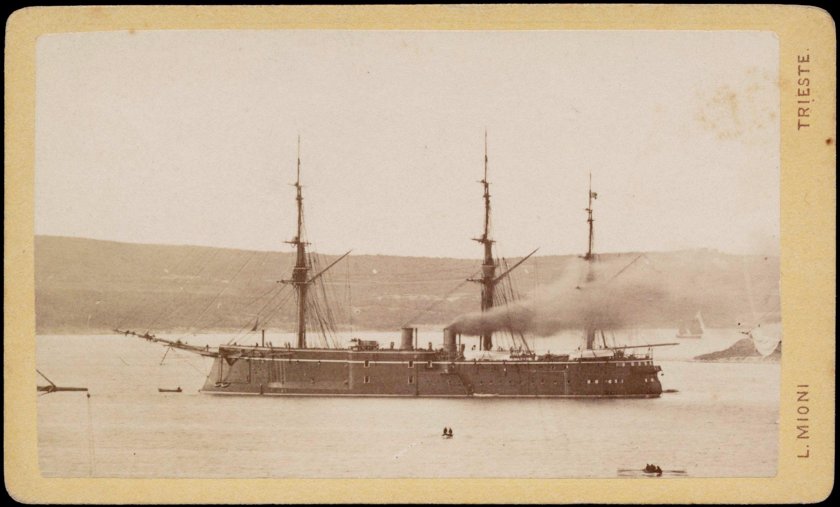 Казематный броненосец эрцгерцог Альбрехт