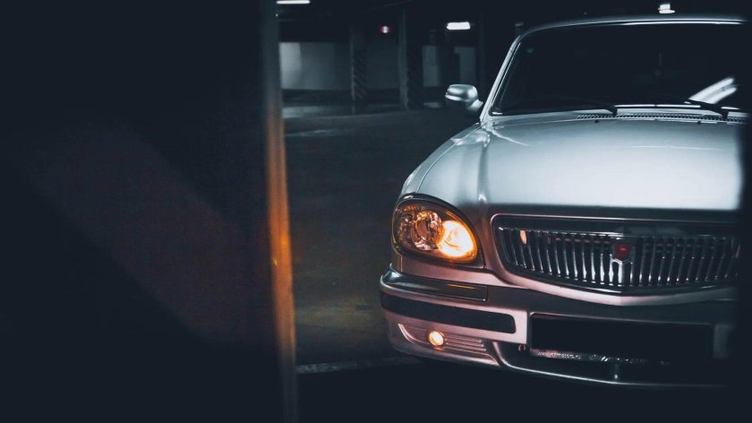 ГАЗ 31105 служебная