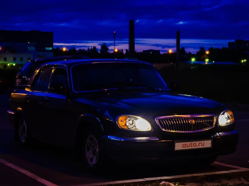 Волга ГАЗ 31105 чёрная