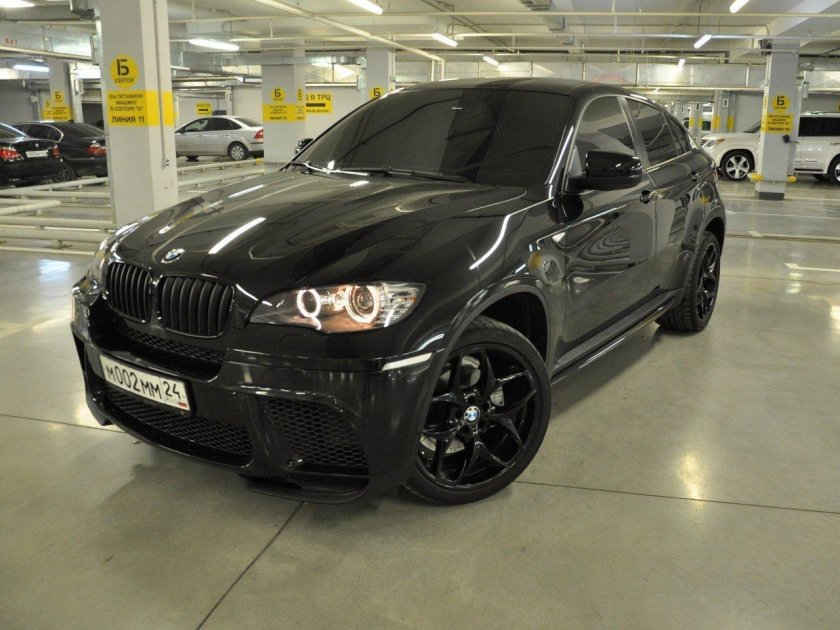 BMW x6 черная тонированная