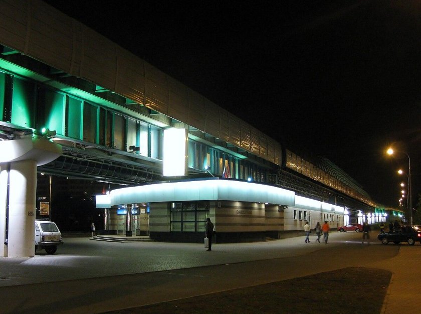 Станция Бунинская аллея