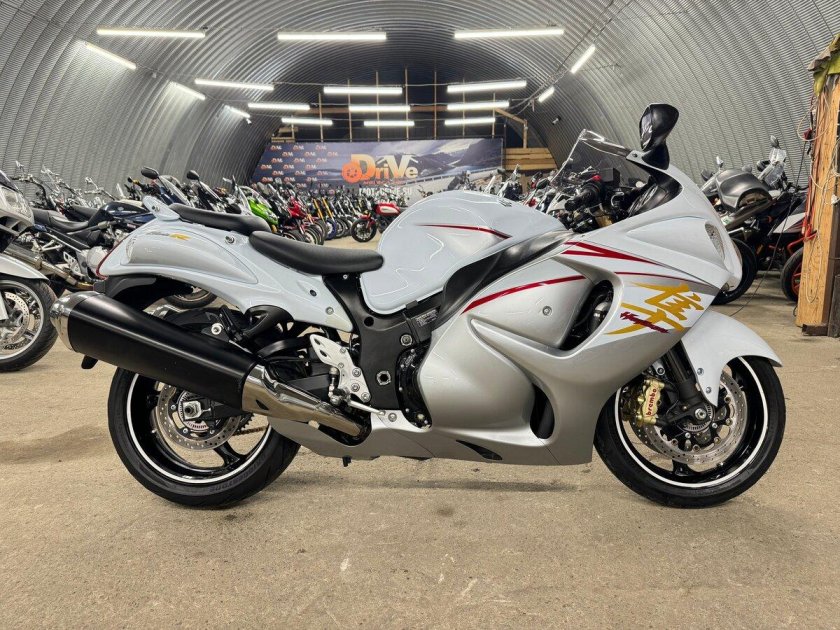 Suzuki hayabusa 2015