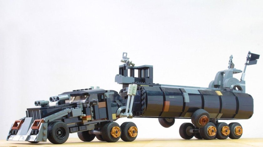 Mad Max War Rig LEGO
