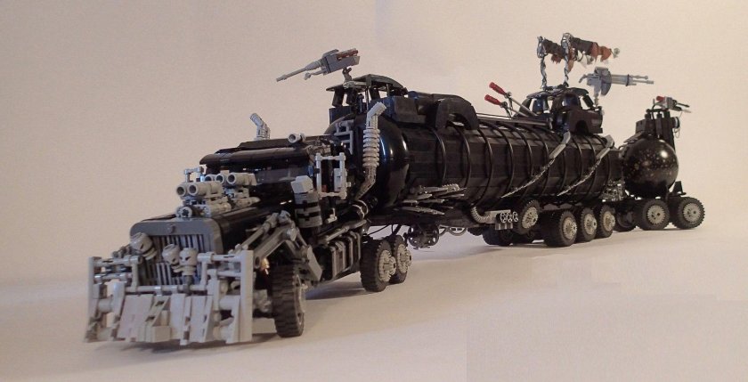 Mad Max War Rig LEGO