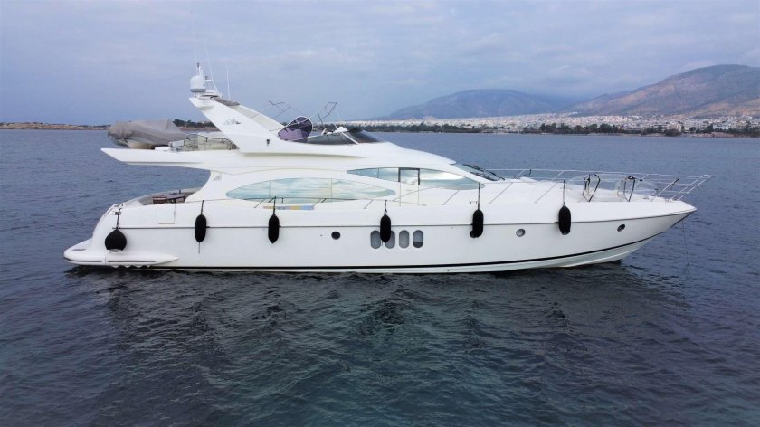 Моторная яхта azimut 2006