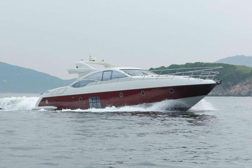 Azimut 68s