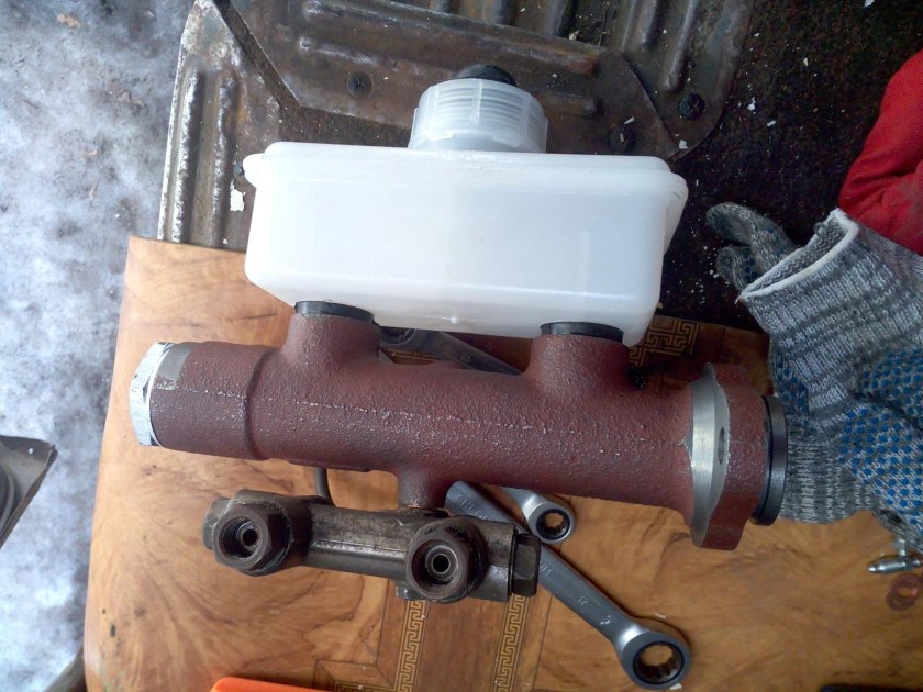 Главный тормозной УАЗ 3909