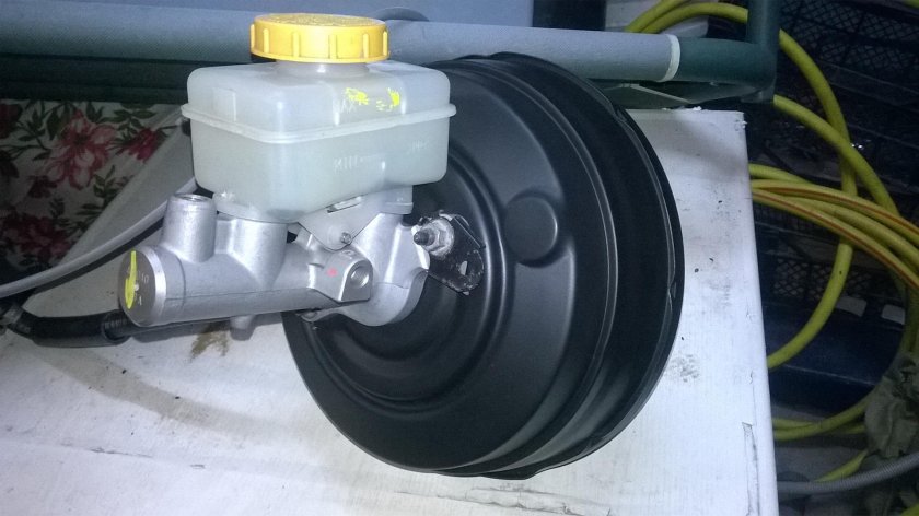 Вакуумный усилитель ВАЗ 2115